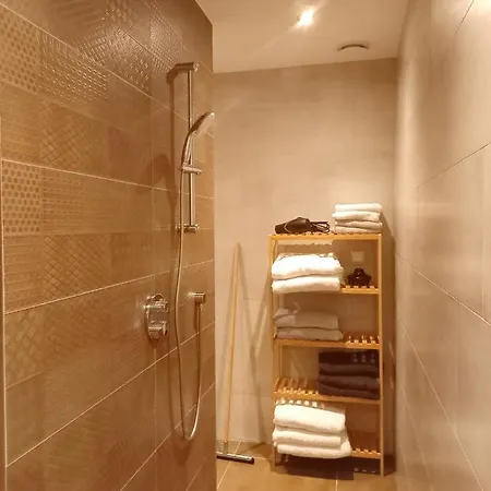 Pura Vida Panorama Oud Ade