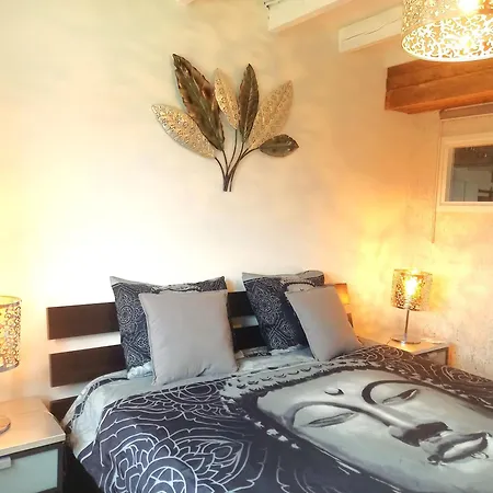 Pura Vida Panorama Oud Ade