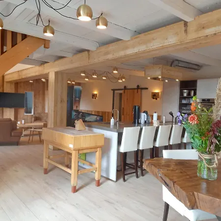 בית נופש Pura Vida Panorama *